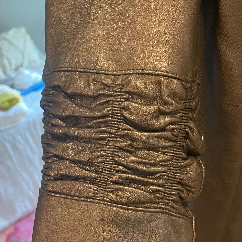 Kaspar Black Leather Jacket - Picture 2 of 9